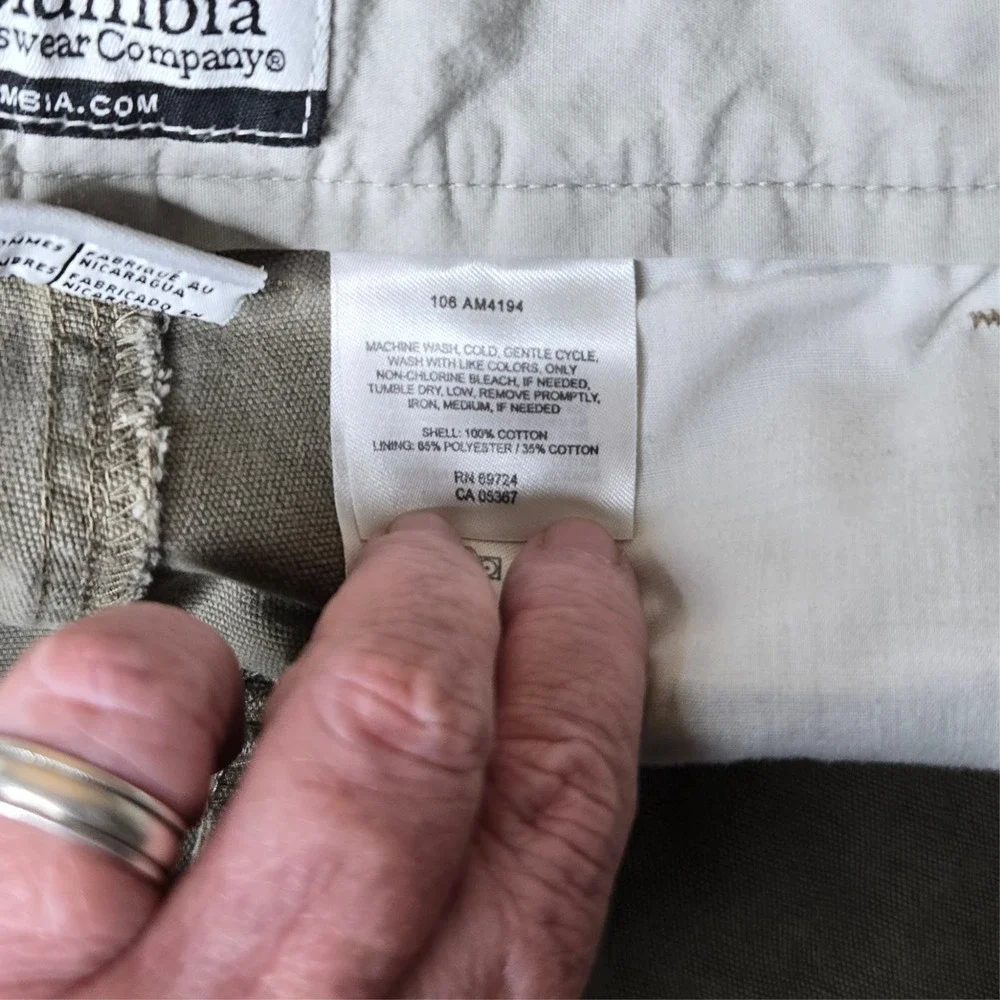 Columbia Mens Hiking Shorts Size 38 Beige Utility Outdoor Camping Rugged Trails‎
